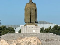 -曲阜东站