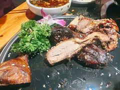 -小饕荟雅安贡椒鱼鲜馆(广福桥店)