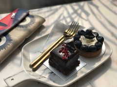 -UNI UNI(环亚凯瑟琳店)