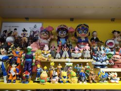 -16TOYS中古玩具铺(崇文门店)