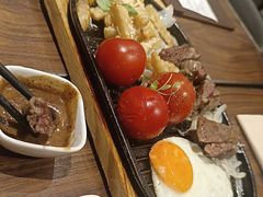 -港丽餐厅(正大店)