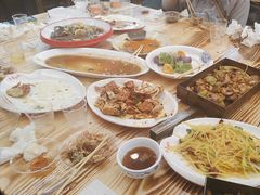 -老东镇啤酒屋海鲜加工·蒸汽海鲜·海鲜烧烤(台东店)