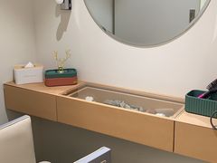 -上海静和门诊部