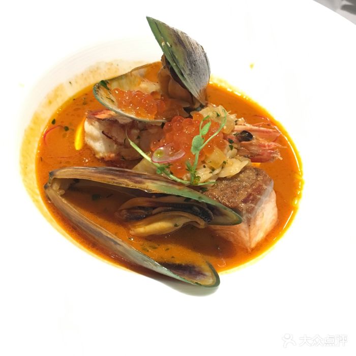 reve kitchen创意法式料理法式马赛鱼羹图片