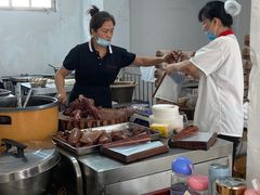 -闫家驴肉老店(华电一校店)