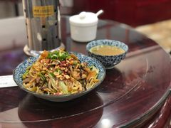-东门七爷螺蛳粉(浦东店)
