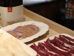鲜牛肉-围炉夜话·潮汕卤水火锅(榕江店)