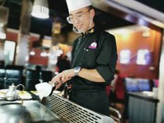 -利昂法式铁板主题餐厅(新奥购物中心店)