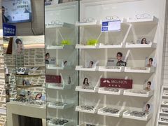 -诺柯视眼镜-蔡司依视路官方工厂店(淞南一店)