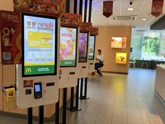-麦当劳(伟城广场店)