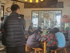 等位区-双塔老饭店