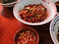 -富正毅三下锅·湘西韵味(天门山索道店)