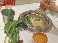 -龍歌自助小火锅(市南金茂湾店)