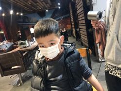-侨治发型
