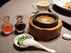 招牌红烧翅-虹潮荟·餐桌上的美食地理(太阳宫店)