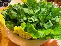 -霄汉牛三鲜湖北砂锅菜(万松园2店)