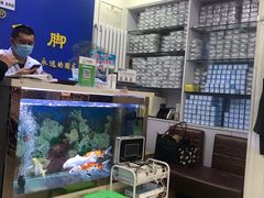 -朋朋修脚(友好广场店)