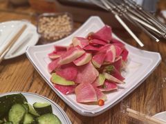 炝拌萝卜-有奴思烤肉·清真(正宁路店)