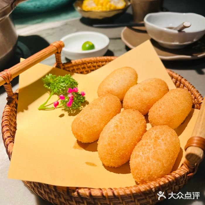 大头椰·椰子鸡火锅(南宁万象城店)图片