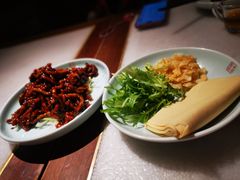 薄脆京酱肉丝-小吊梨汤·北京菜·烤鸭(鸟巢店)