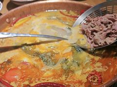 -洱火云南酸菜牛肉火锅(石景山当代商城店)