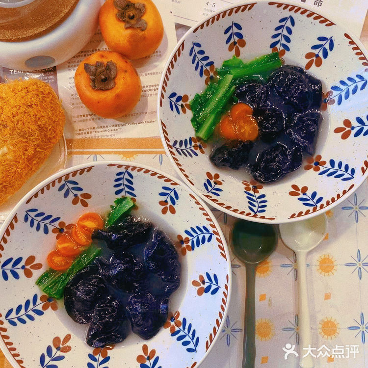 居然有人说乌漆麻黑的不好吃我真的会谢！这口美味懂的自然懂！