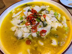 青花椒酸菜鲈鱼-船歌鱼水饺(华联万柳店)