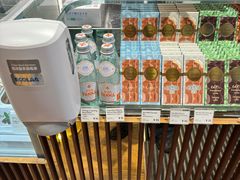 -VENCHI 闻绮(上海佛罗伦萨小镇店)