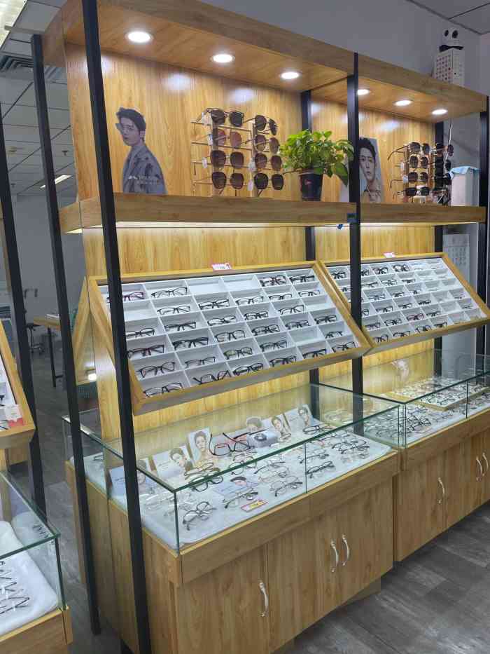 童氏眼镜工厂全国连锁(开发区店)-"按照导航走很好找,门口的保安会
