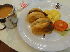 豬扒包與奶茶-澳门茶餐厅(乐道华源大厦店)