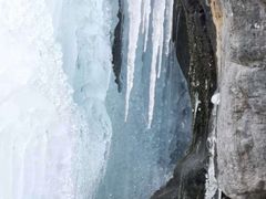 -大平台龙居瀑布旅游区