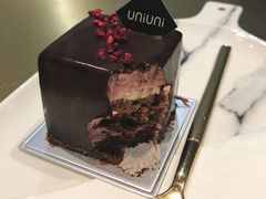 -UNI UNI(环亚凯瑟琳店)