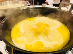 -鲜入围煮花胶鸡海鲜火锅