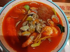 -何记花甲(海岸城旗舰店)