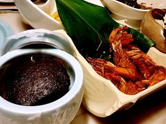 东坡肉-桂满陇·蟹黄小笼汤包(中山公园店)