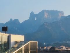 -张家界荷花国际机场