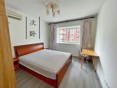 -陆家浜路(地铁站)