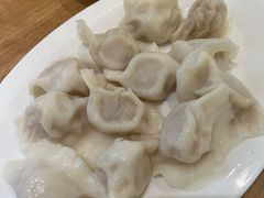 酸菜土猪肉水饺-上关雪東北菜(中房金谊店)