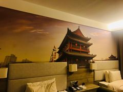 -西安大雁塔科技大学地铁站亚朵酒店