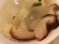 鲜菇冬瓜肉丝汤-椿记烧鹅(叠彩店)