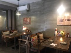 -HIGH FIVE哈福手工汉堡(桂林路店)