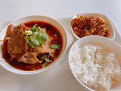 -浦东图书馆读者餐厅