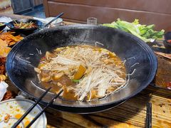 -每食每刻·皖北新民地锅鸡