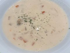 奶油海鲜汤-萨莉亚意式餐厅(杭州滨江天街店)