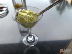 偶的开心果冰淇淋-亚龙湾喜来登·美景台大堂吧