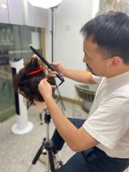 -LAQUEEN 时尚健康假发