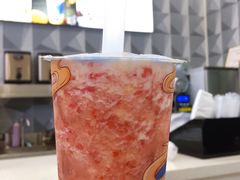 草莓凤梨多多肉-常来茶·水果研究所(西溪里店)
