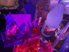 -UP嘻哈酒吧(粉巢店)