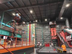 -极限PLAY运动娱乐新世界·团建派对表演休闲馆·室内高空游乐园