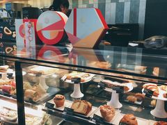 面包甜点陈列柜-星巴克臻选(深圳嘉里建设广场店)